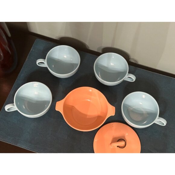 Melmac Melamine Cups and Sugar Bowl Lot Blue & Peach - Picture 2 of 9
